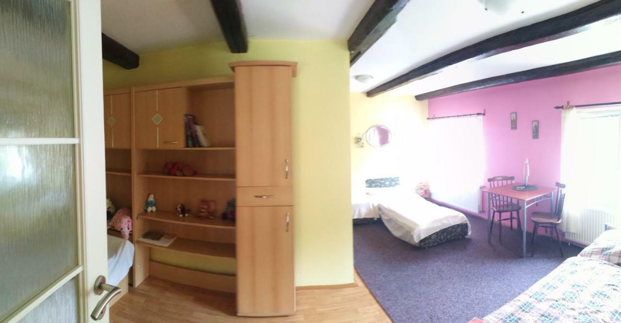 Apartment U Sarky Loket Eksteriør billede